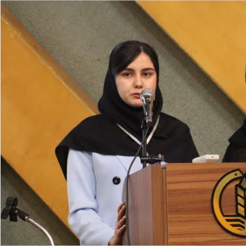 مه‌تا فروغی‌فر